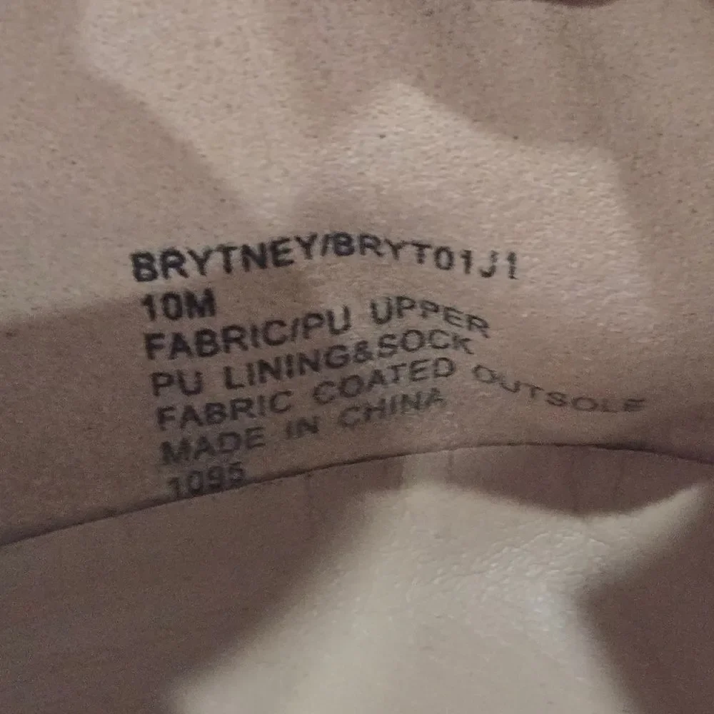 🐢 Madden Girl Brytney Textured Fabric Slip On Loafers. Size 10